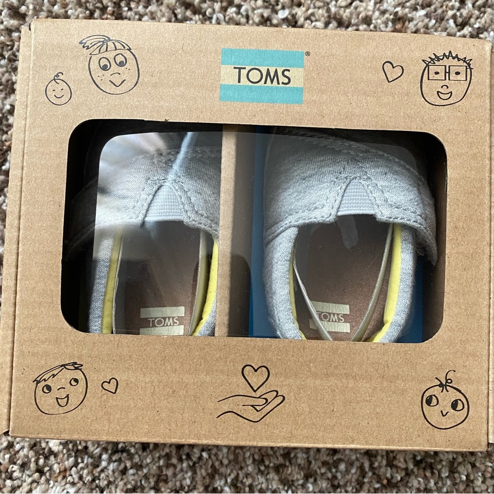 Baby toms size 2